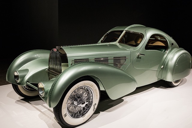 Ile osób w Polsce ma Bugatti? Ile osób w Polsce ma Bugatti?