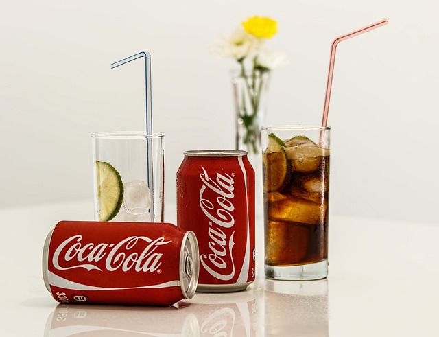 Czy coca cola rozpuszcza rdzę? Czy coca cola rozpuszcza rdzę?